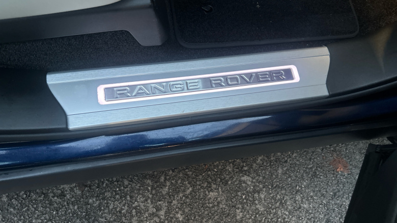 Land Rover Range Rover 3.0 D300 Westminster Black 4dr Auto Diesel Estate